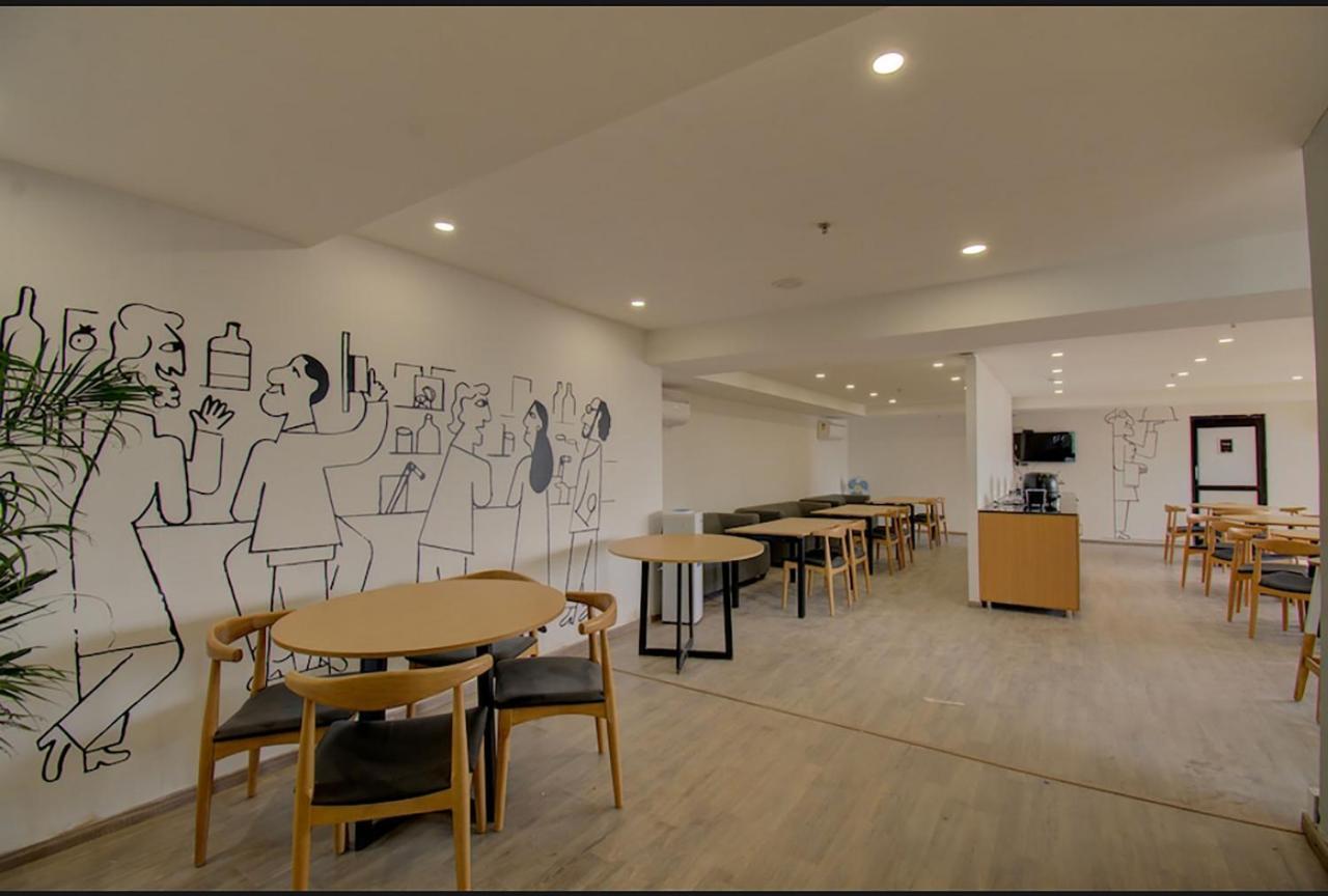 Shagun Hotel Vadodara Kültér fotó